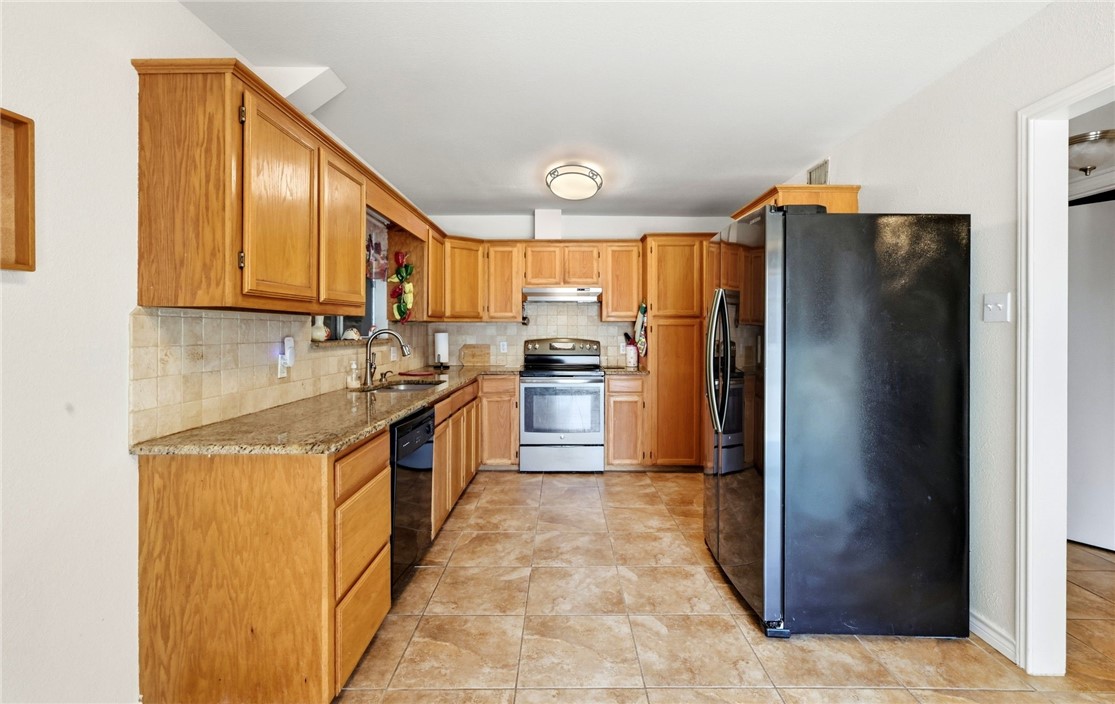5305 Woodgate Dr Property Photo 9