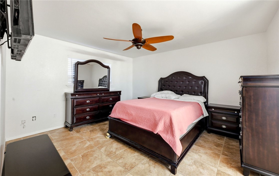 5305 Woodgate Dr Property Photo 11