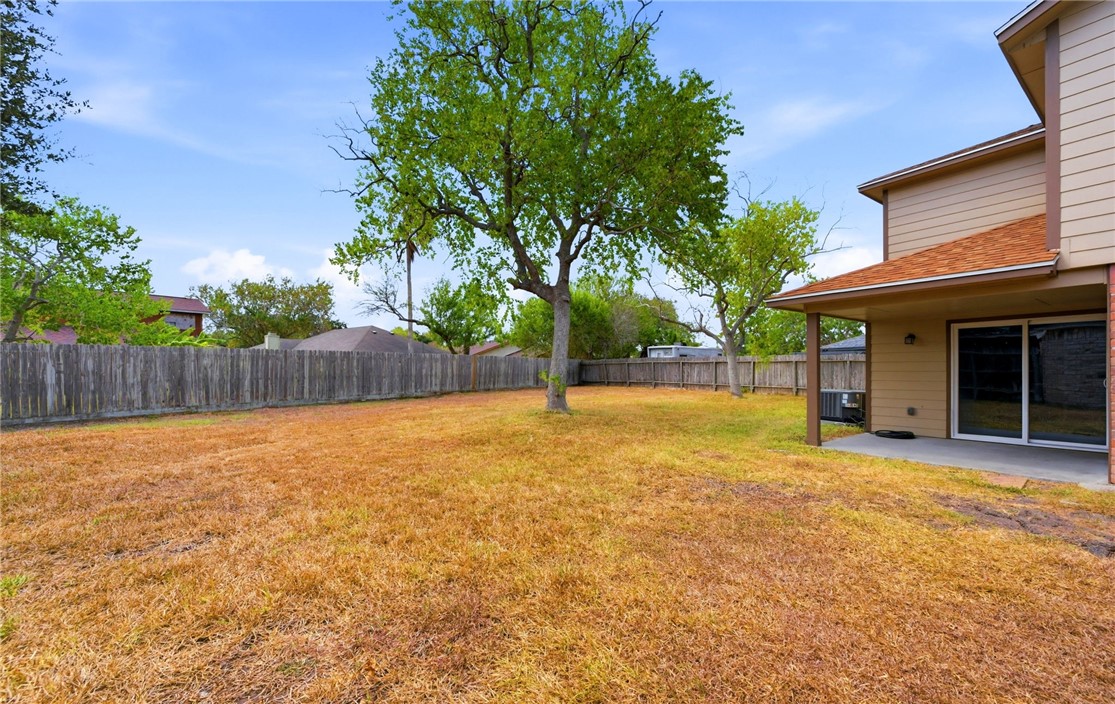 5305 Woodgate Dr Property Photo 22