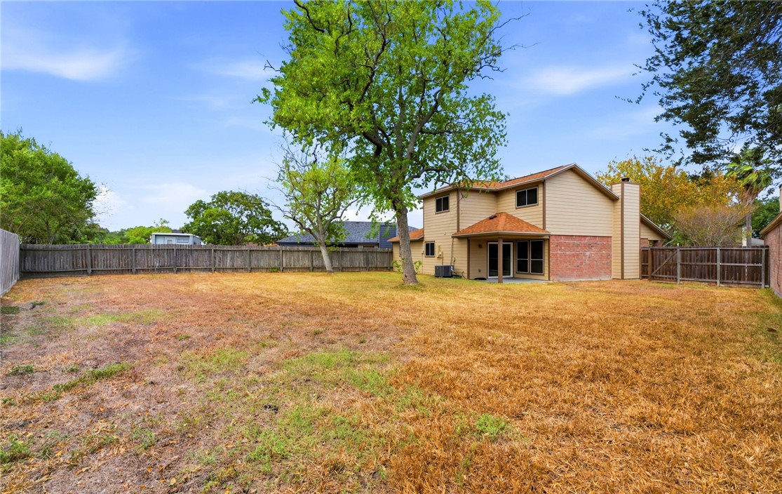 5305 Woodgate Dr Property Photo 23