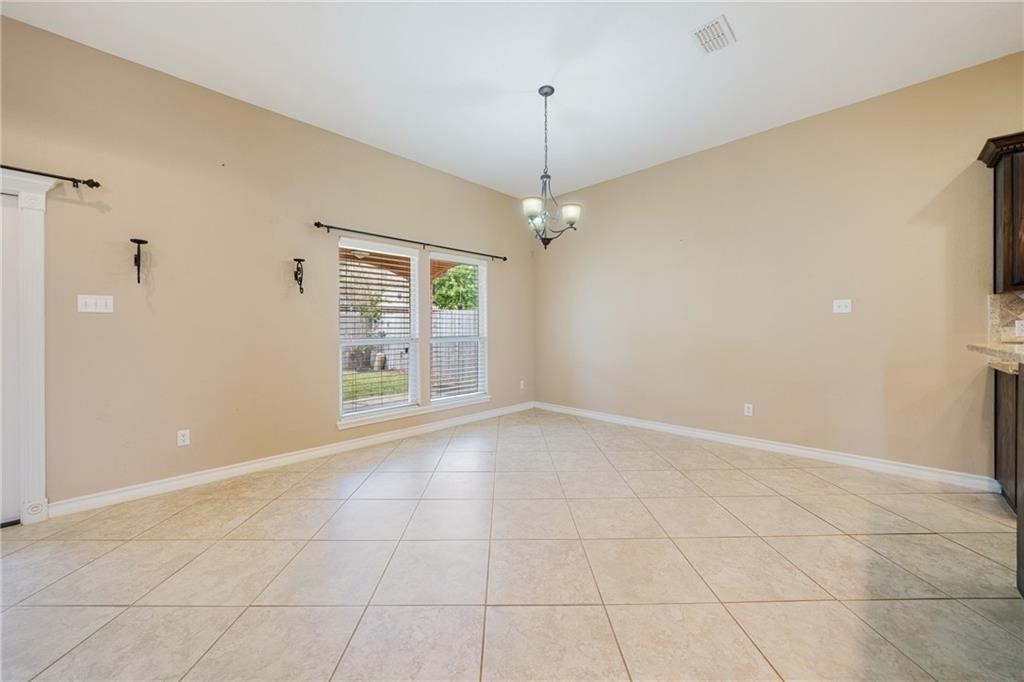 14809 Columbia River Dr Property Photo 16