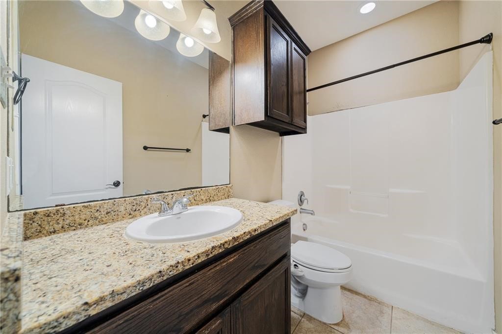 14809 Columbia River Dr Property Photo 19