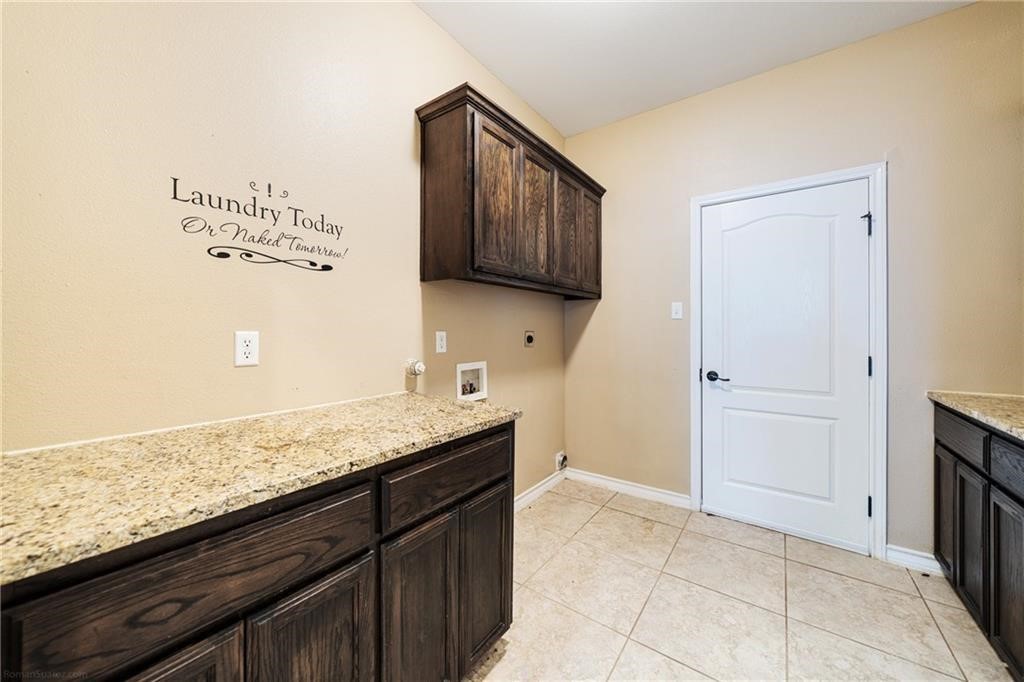 14809 Columbia River Dr Property Photo 22