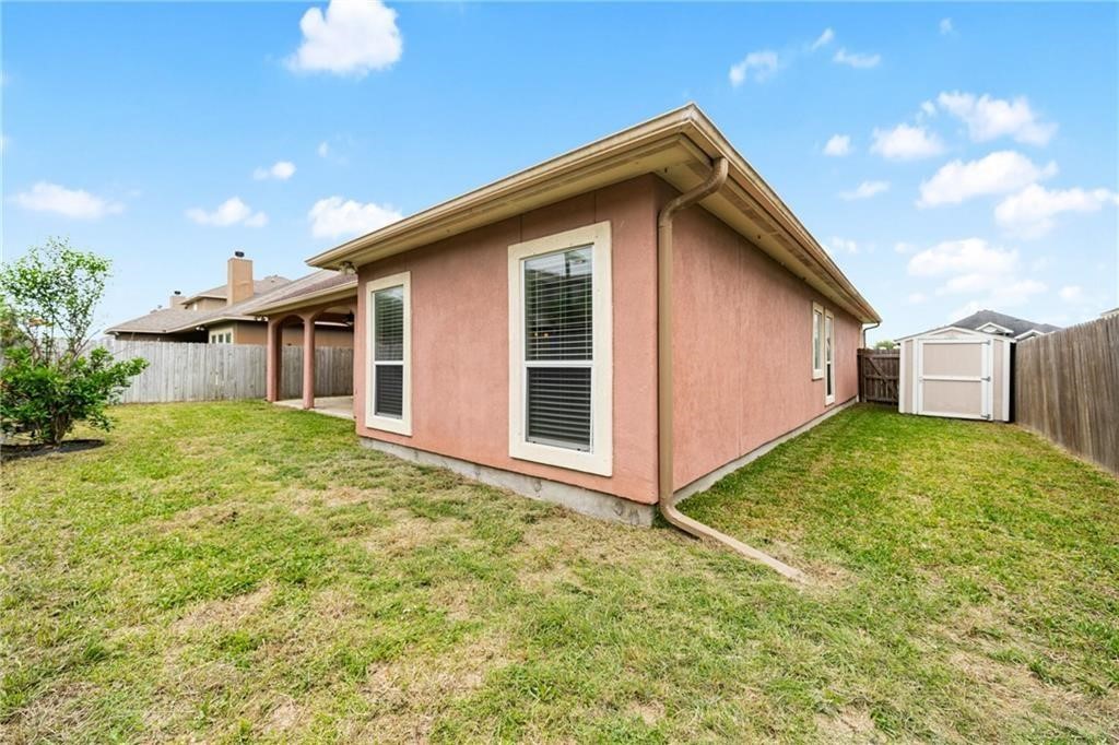 14809 Columbia River Dr Property Photo 28