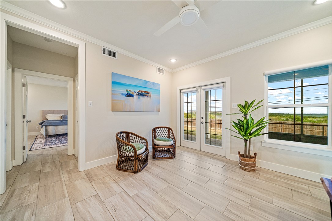 6081 Ennis Joslin Property Photo 10