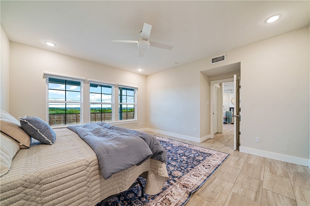 6081 Ennis Joslin Property Photo 12