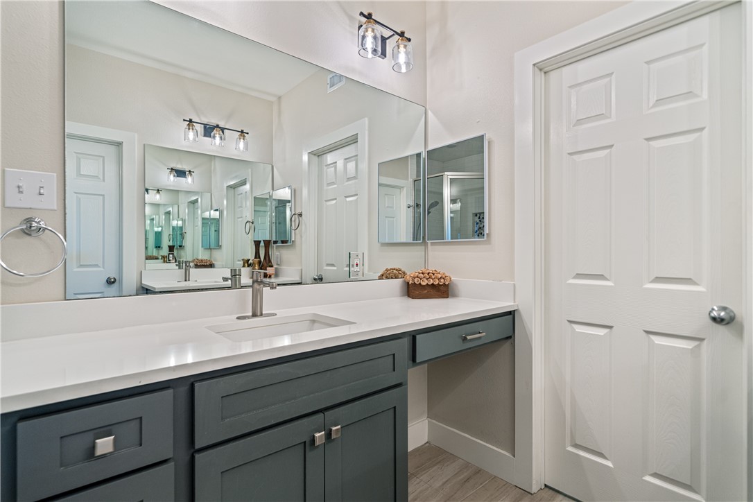 6081 Ennis Joslin Property Photo 17