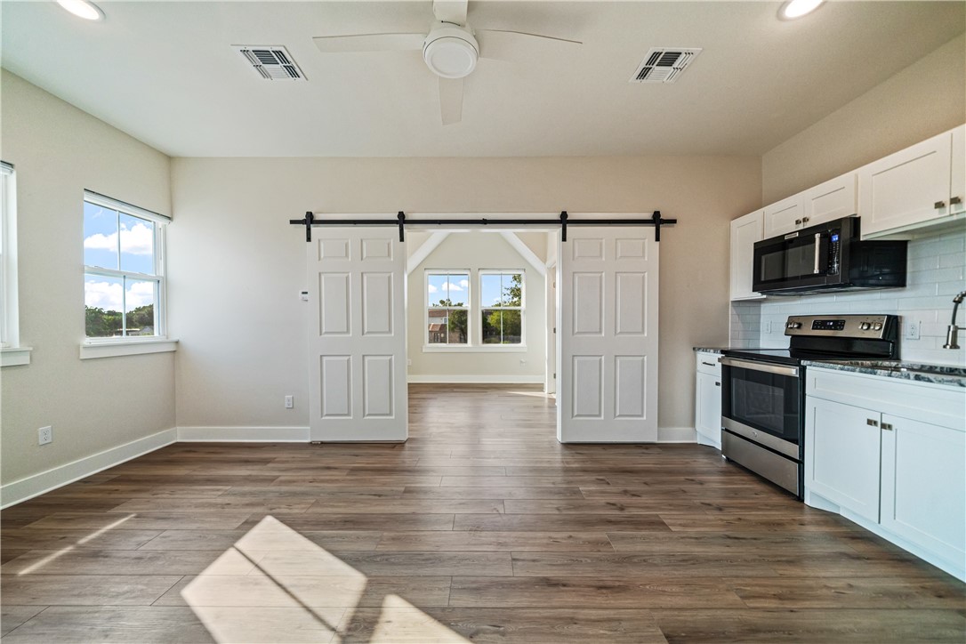 6081 Ennis Joslin Property Photo 45