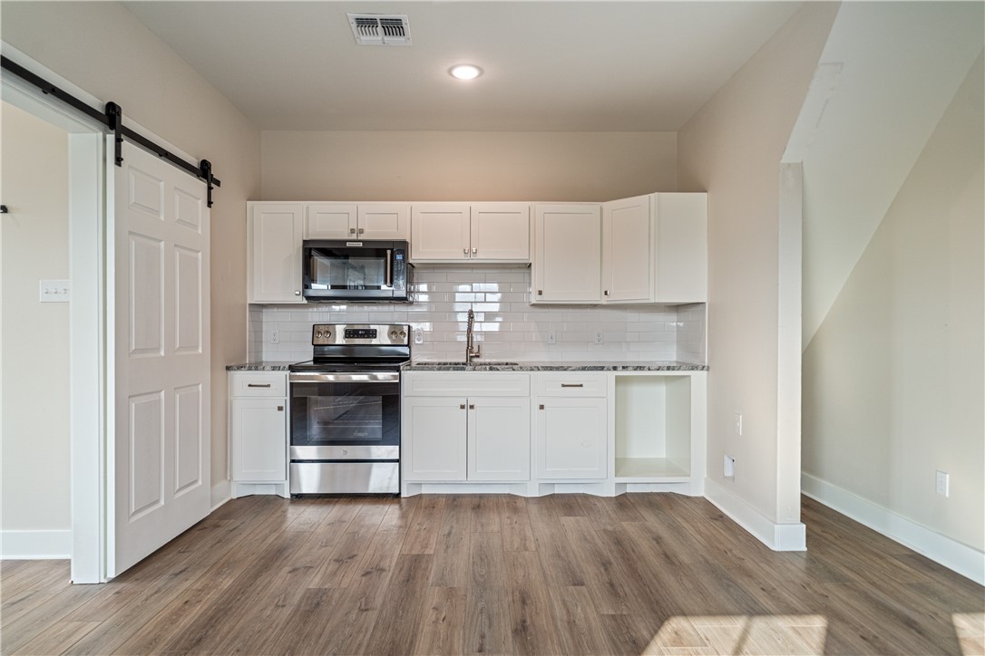 6081 Ennis Joslin Property Photo 49