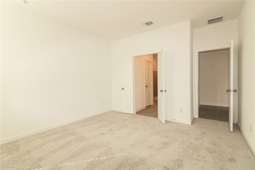 7829 Wonder Woman Dr Property Photo 4