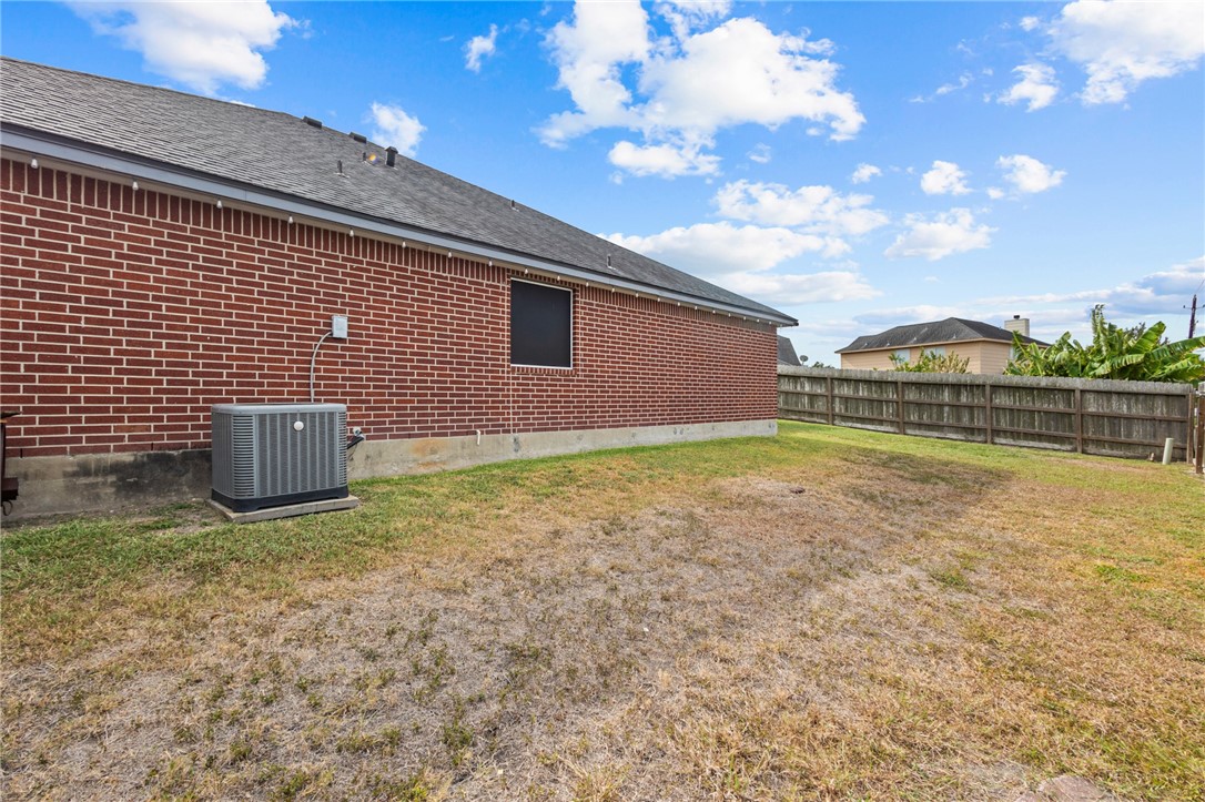 4801 Lake Livingston Dr Property Photo 31