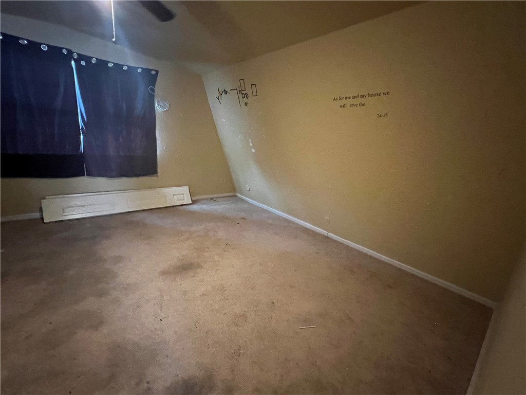 2653 Oak Grove Property Photo 4