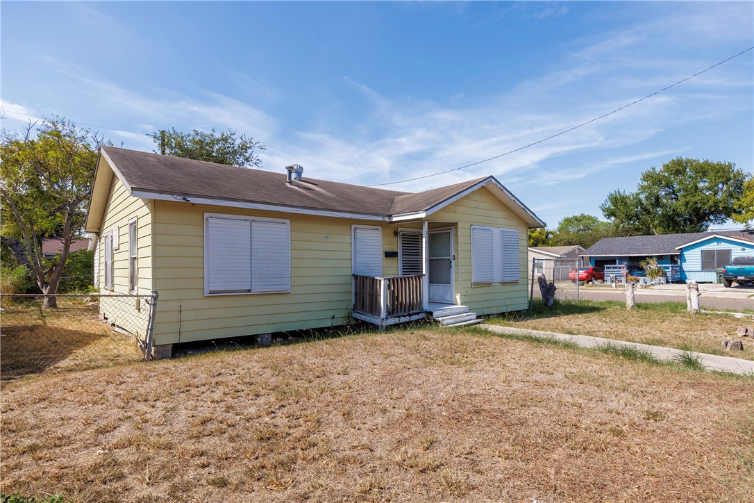3701 Bertram St Property Photo 2