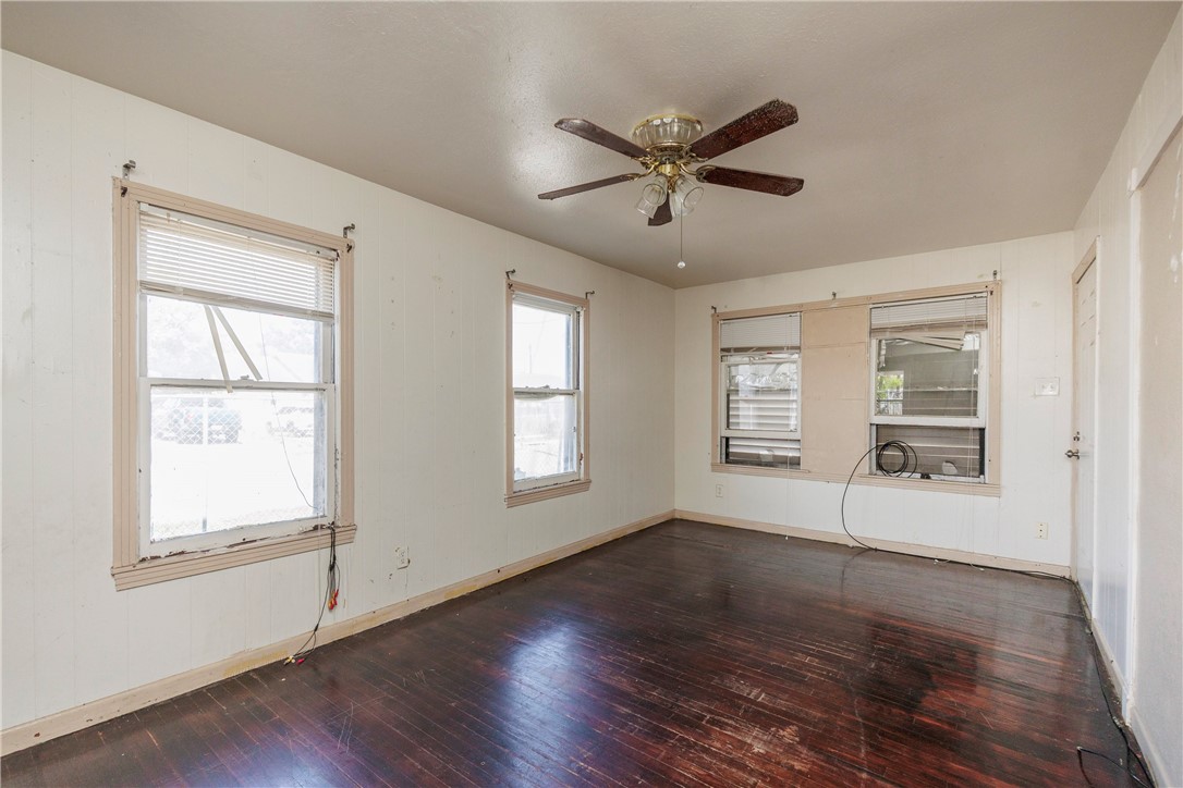 3701 Bertram St Property Photo 7