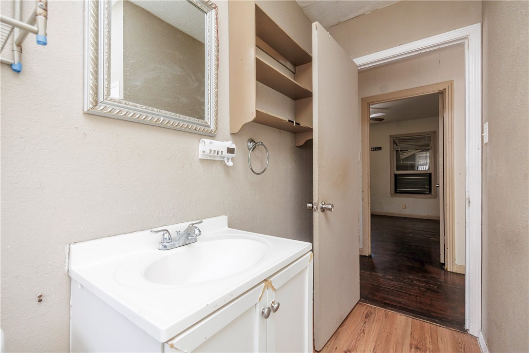 3701 Bertram St Property Photo 25