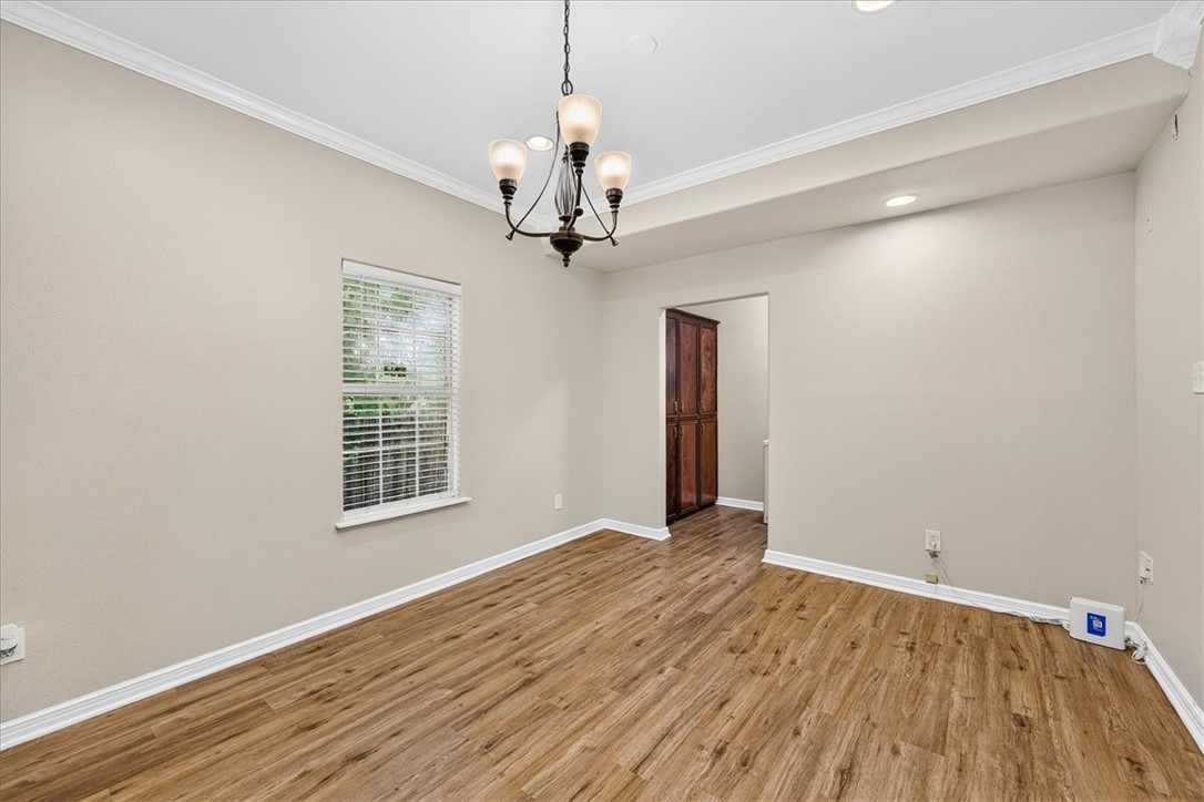 745 Lansdown Dr Property Photo 8