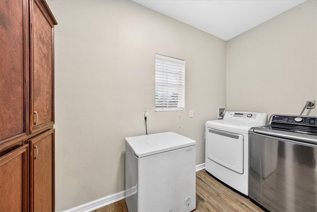 745 Lansdown Dr Property Photo 26