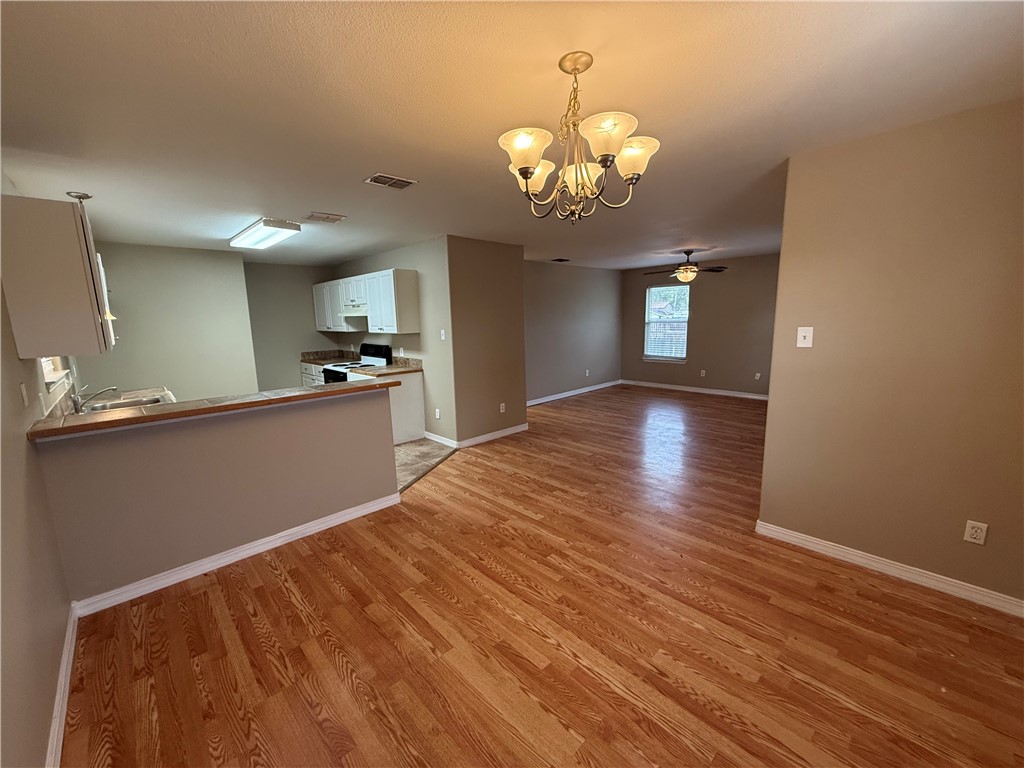 621 June St Property Photo 2