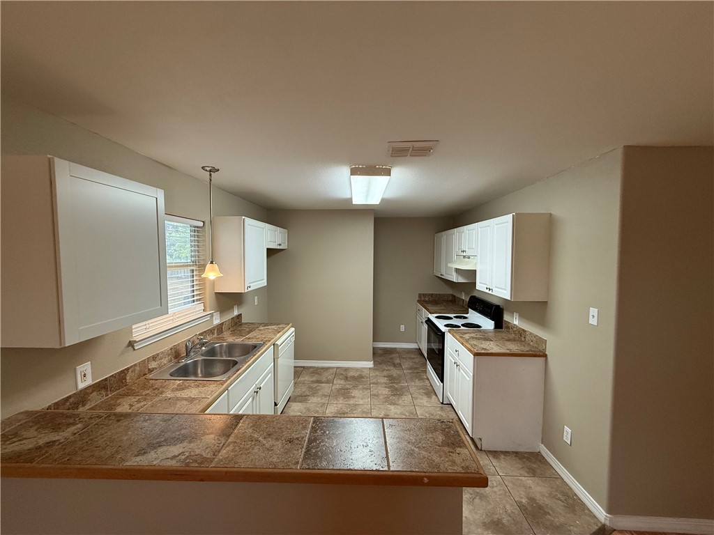621 June St Property Photo 3