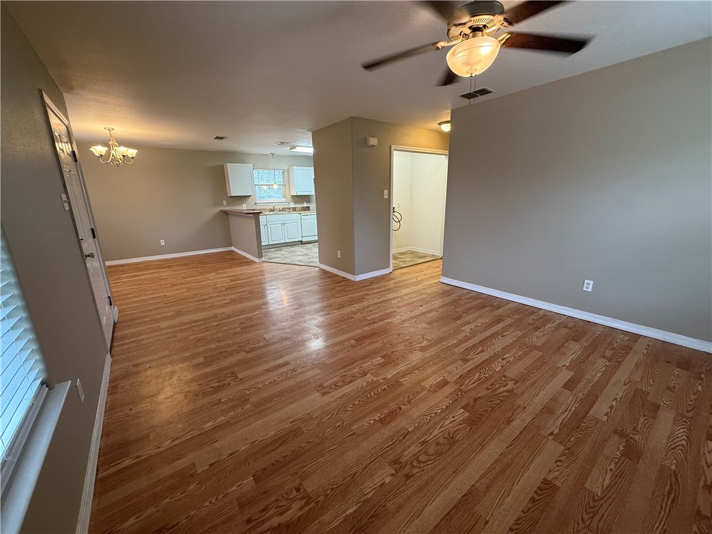 621 June St Property Photo 4