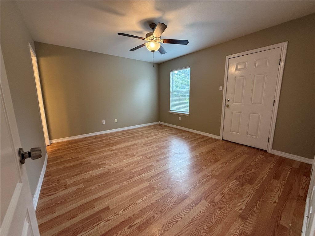 621 June St Property Photo 7
