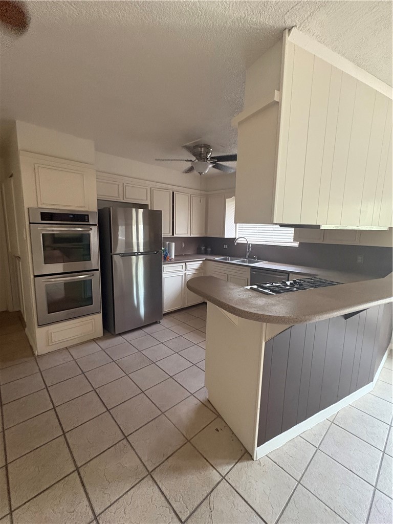 4622 Coventry Property Photo 3