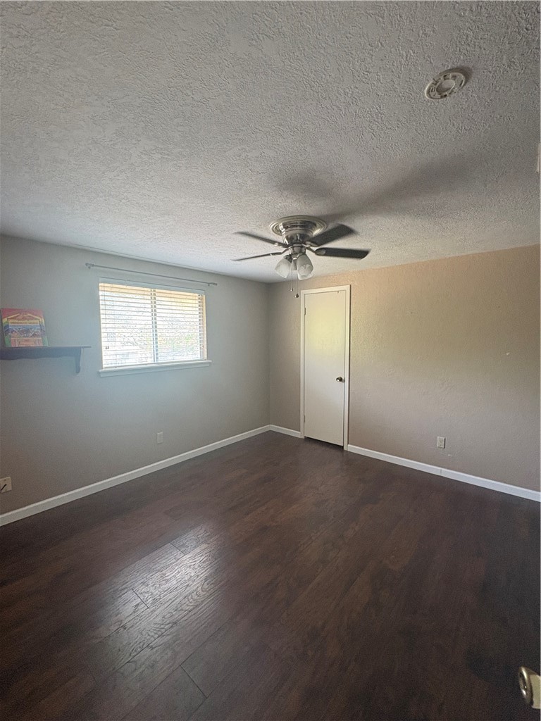 4622 Coventry Property Photo 7