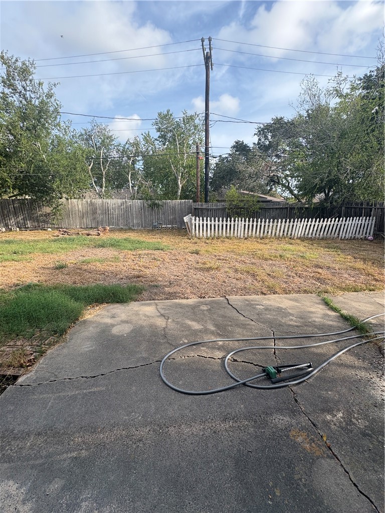 4622 Coventry Property Photo 17