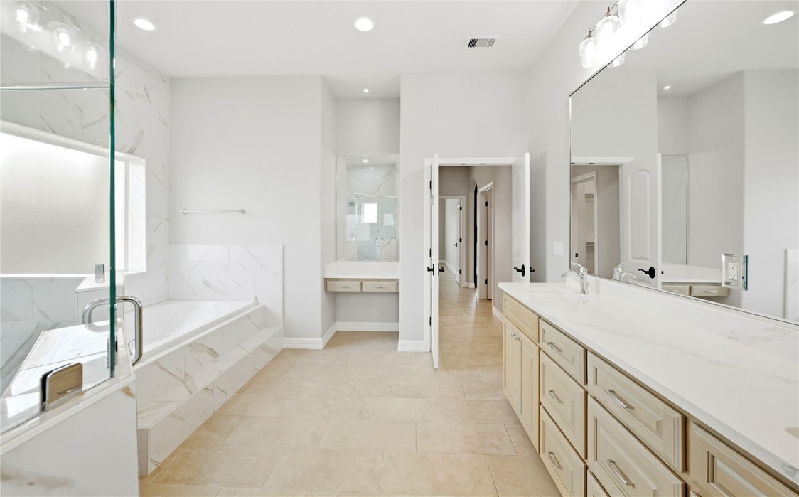 6202 Lago Vista Dr Property Photo 20