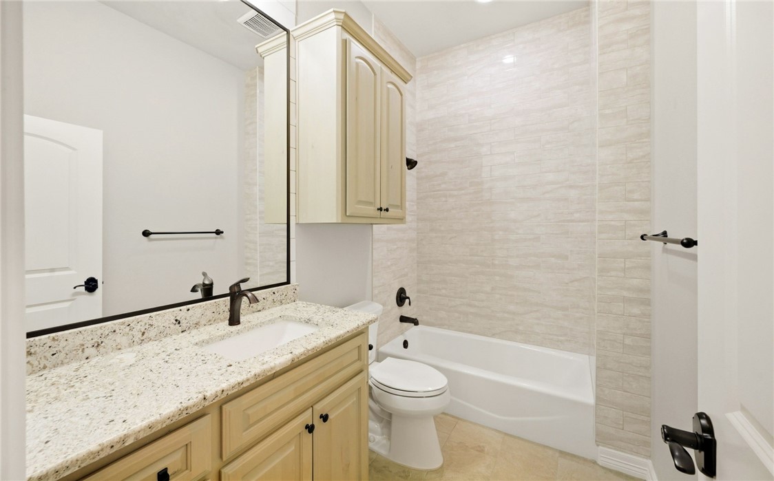 6202 Lago Vista Dr Property Photo 25