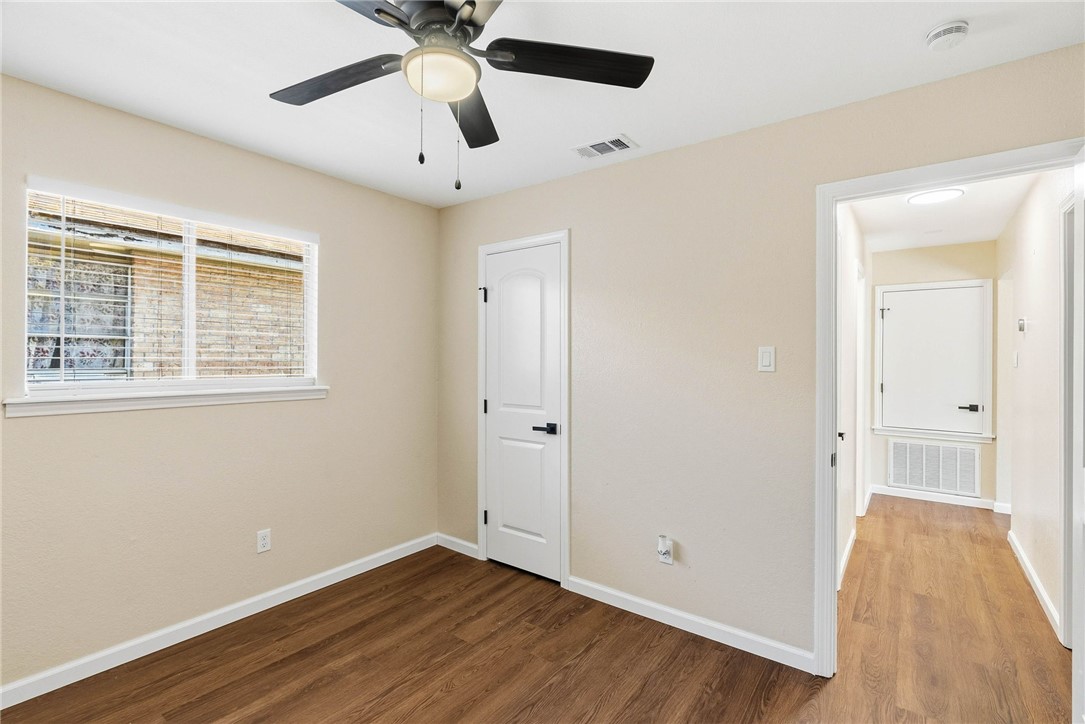 2317 Manitoba Dr Property Photo 5
