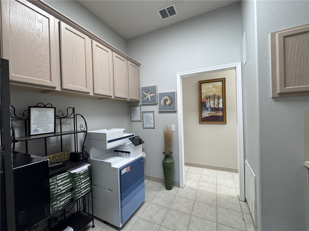 15217 S Padre Island Dr 100-m Property Photo 10
