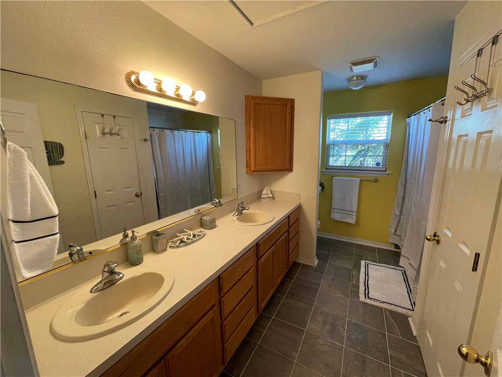 118 Riviera Dr Property Photo 26