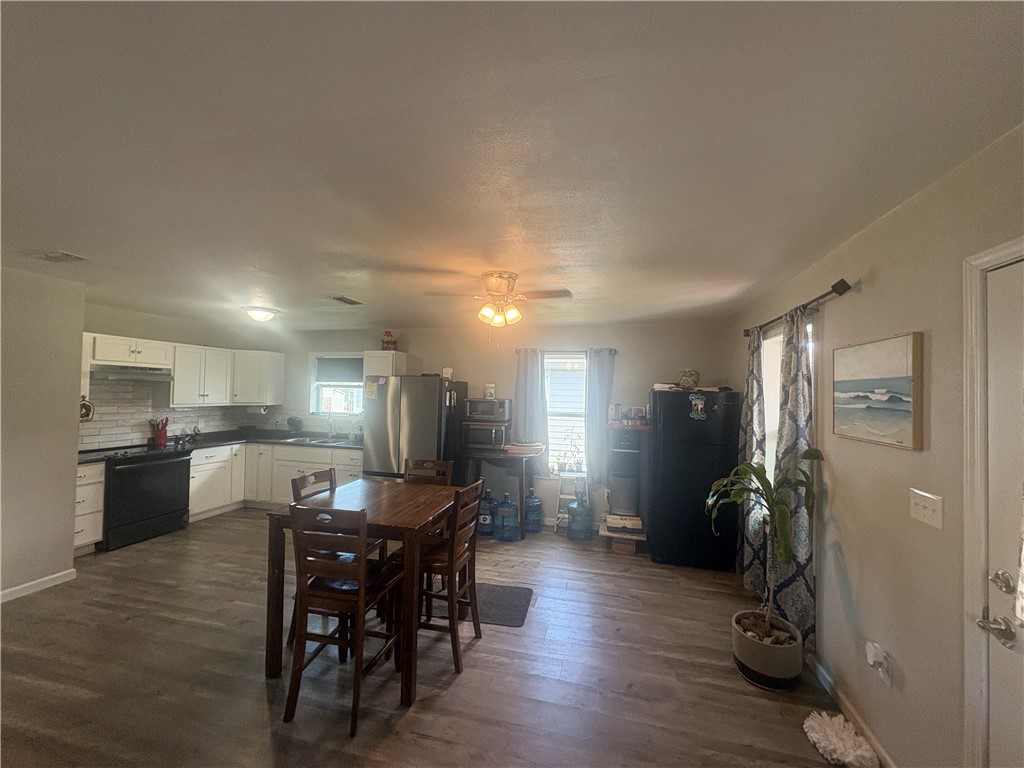 483417 Property Photo 16