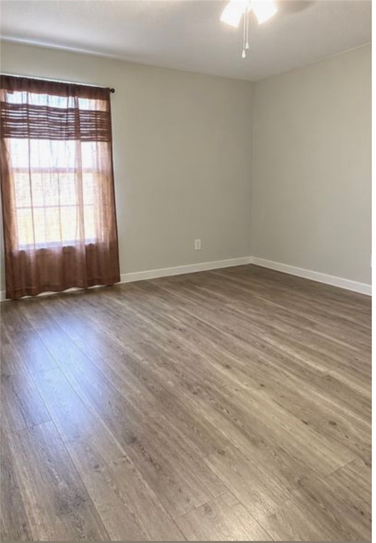 483417 Property Photo 26
