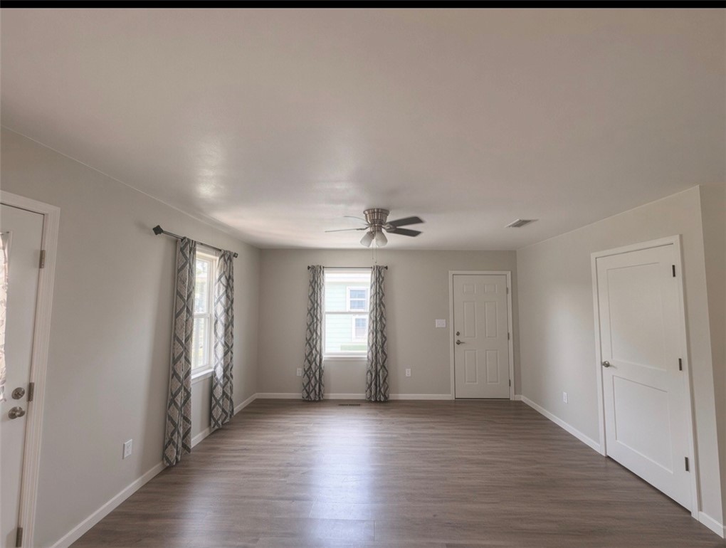 483417 Property Photo 28