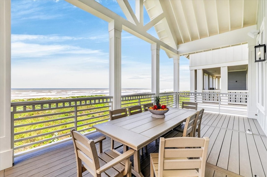 120 Charming Lane Property Photo 3