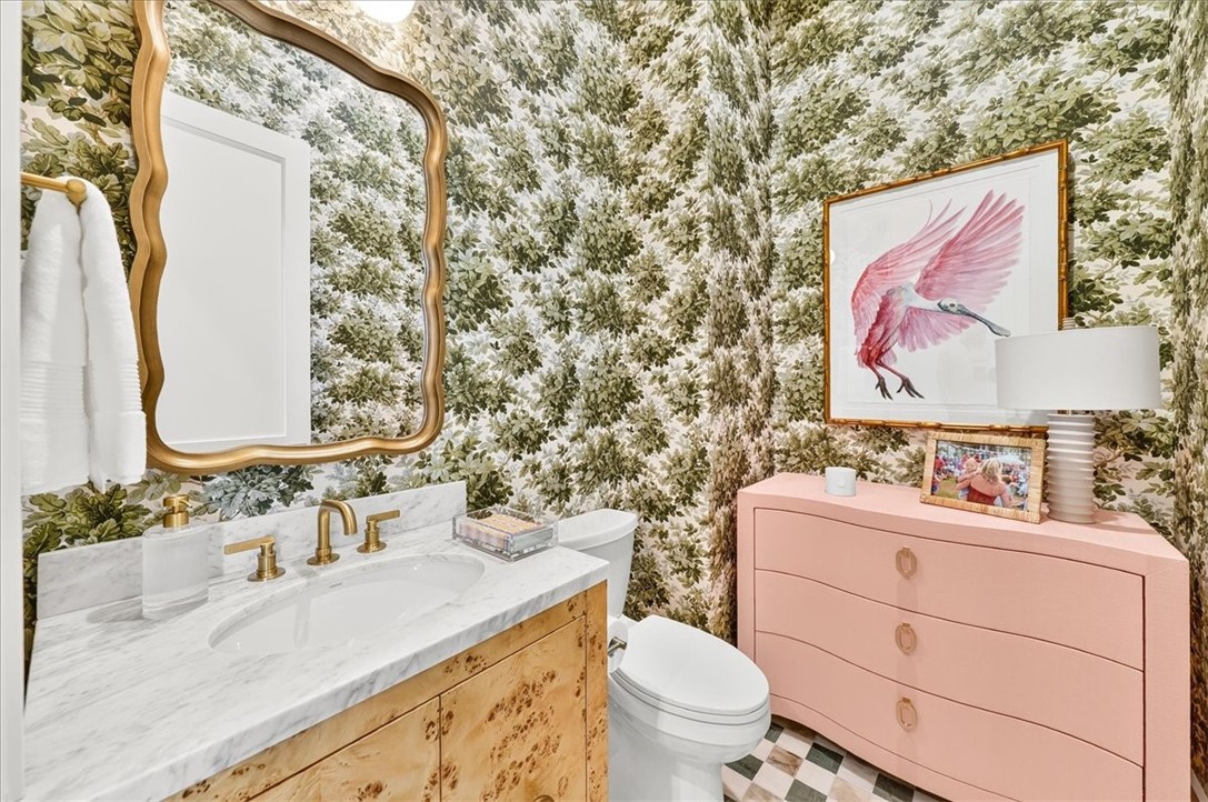 120 Charming Lane Property Photo 16