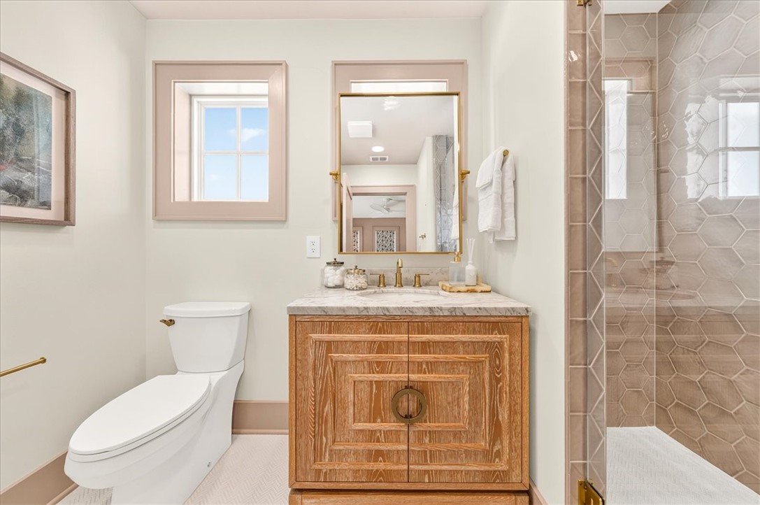 120 Charming Lane Property Photo 34