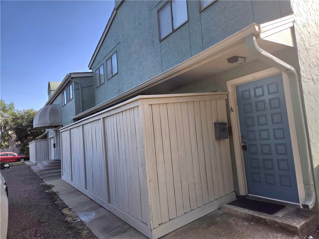 2725 Santa Fe St A Property Photo 1