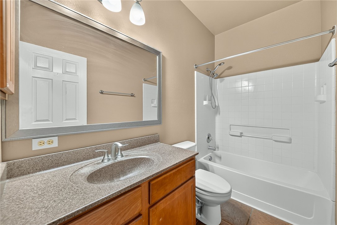 7010 Trantella Ct Property Photo 6