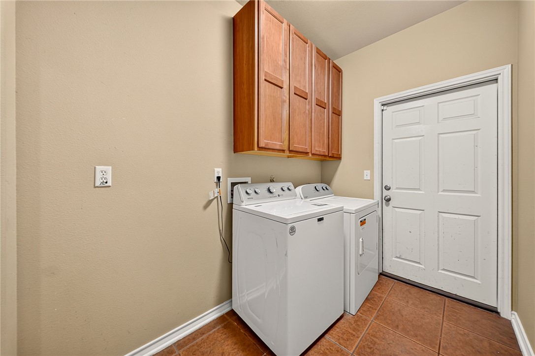 7010 Trantella Ct Property Photo 8