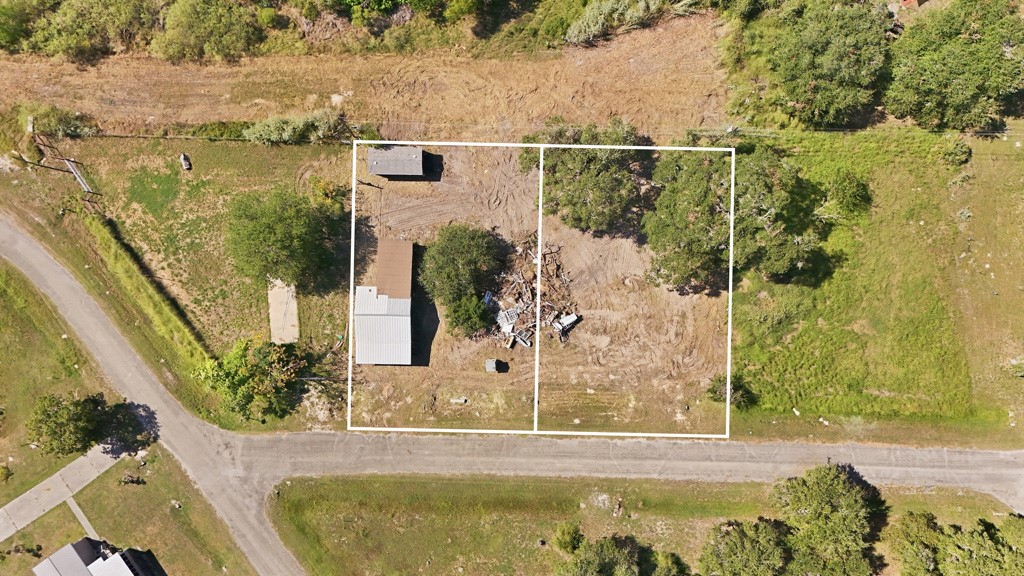 206 Grapevine Dr Property Photo 2