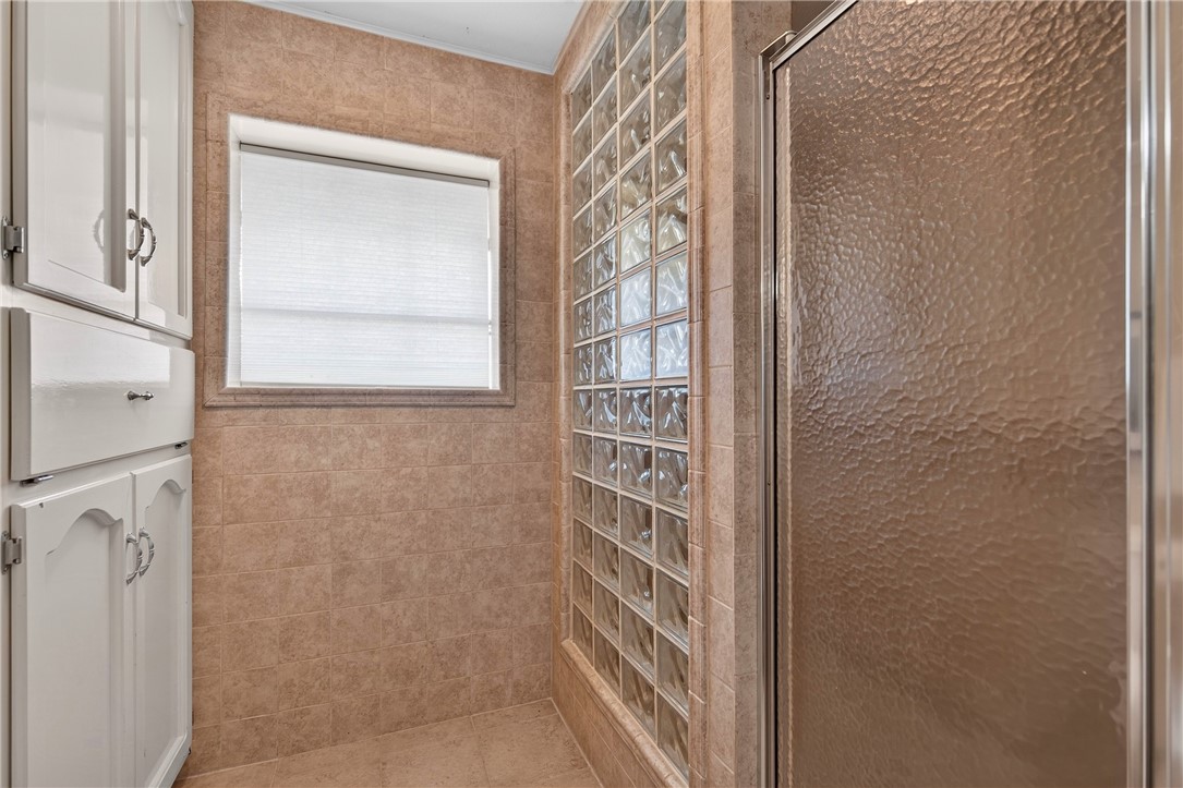 223 County Road 2112 Property Photo 26