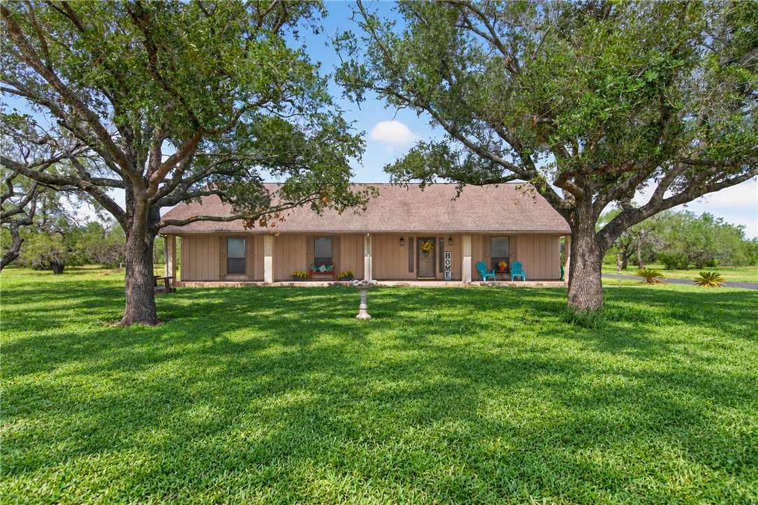 223 County Road 2112 Property Photo 48