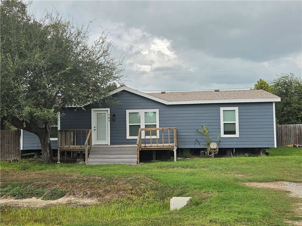 121 Copano Heights Blvd Property Photo 1