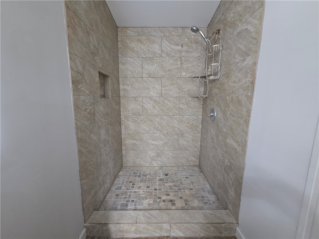 121 Copano Heights Blvd Property Photo 13