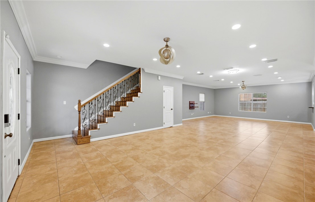 2922 Santa Sofia St Property Photo 2