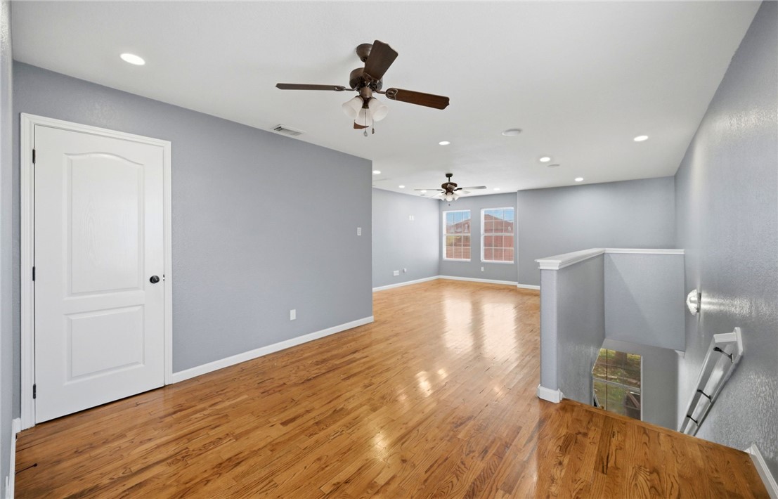 2922 Santa Sofia St Property Photo 7