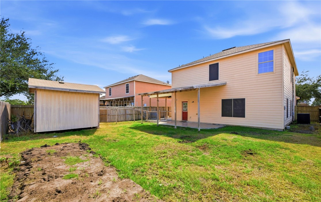 2922 Santa Sofia St Property Photo 15